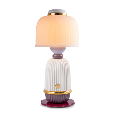 Kokeshi Cream Table Lamp