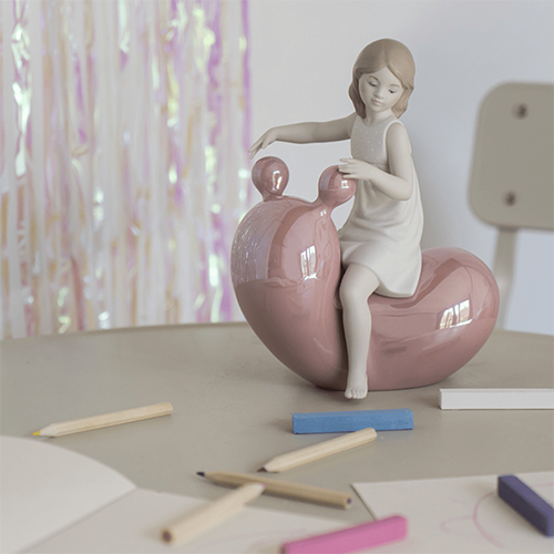 My Seesaw Balloon Girl Figurine Pink