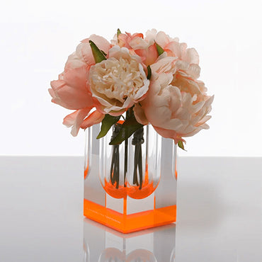 Bloomin’ Vase Orange Short